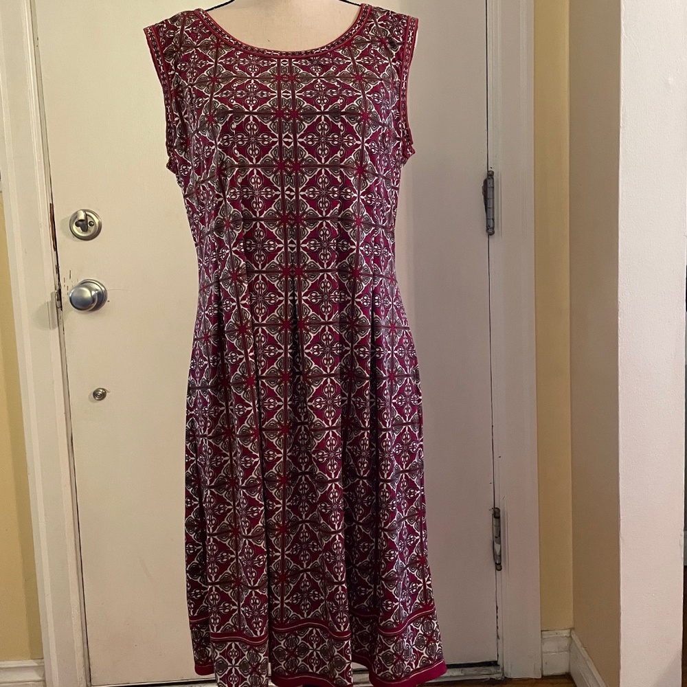 Casual Max Studio dress